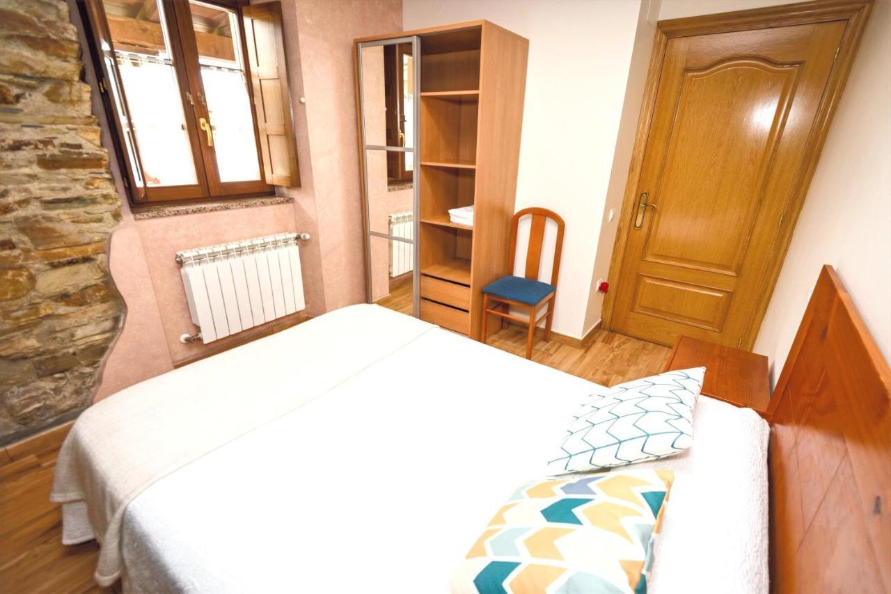 Apartamentos Navalin Tapia De Casariego Exteriör bild