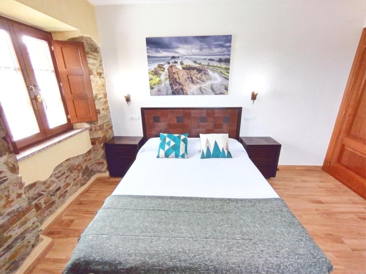 Apartamentos Navalin Tapia De Casariego Exteriör bild