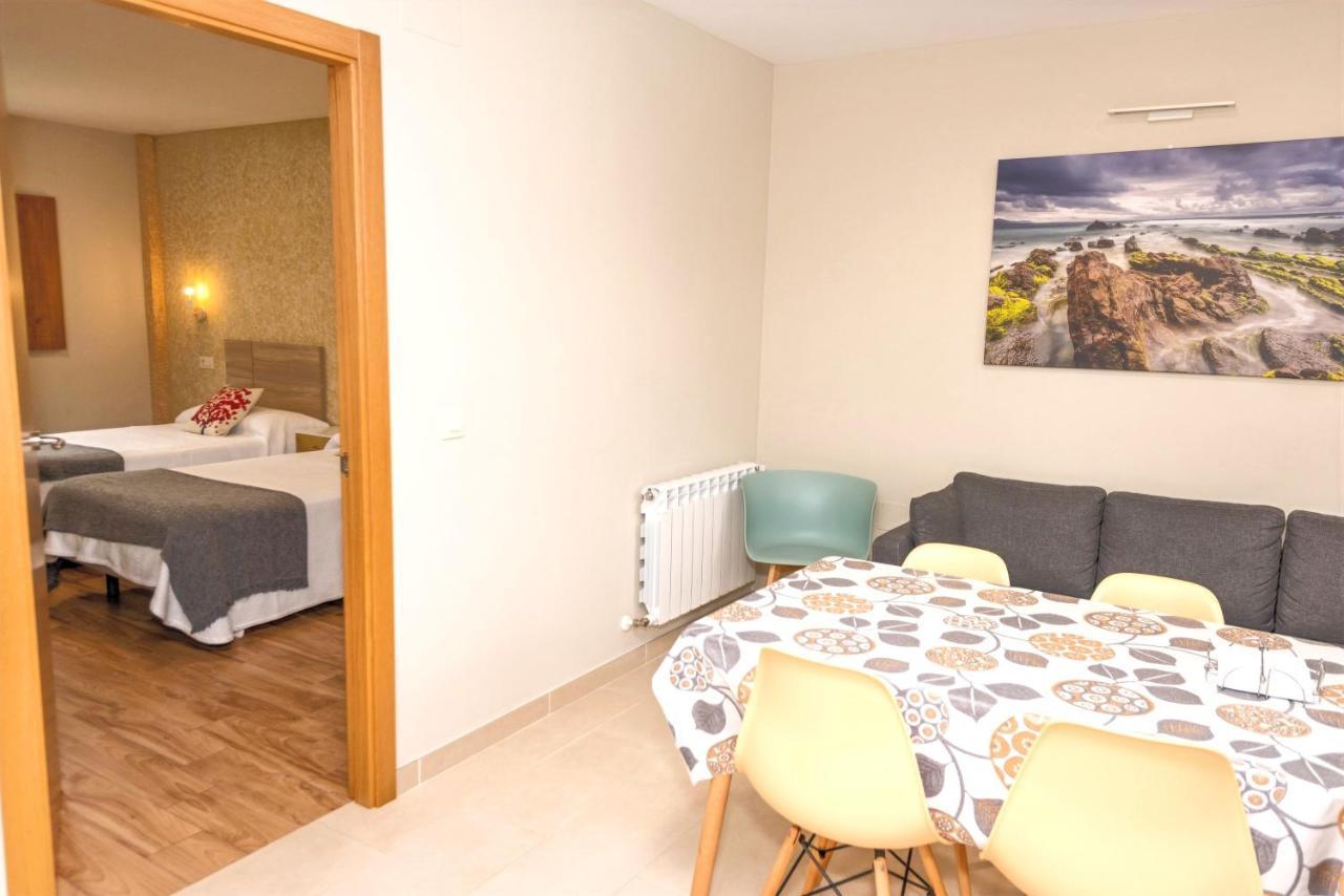 Apartamentos Navalin Tapia De Casariego Exteriör bild