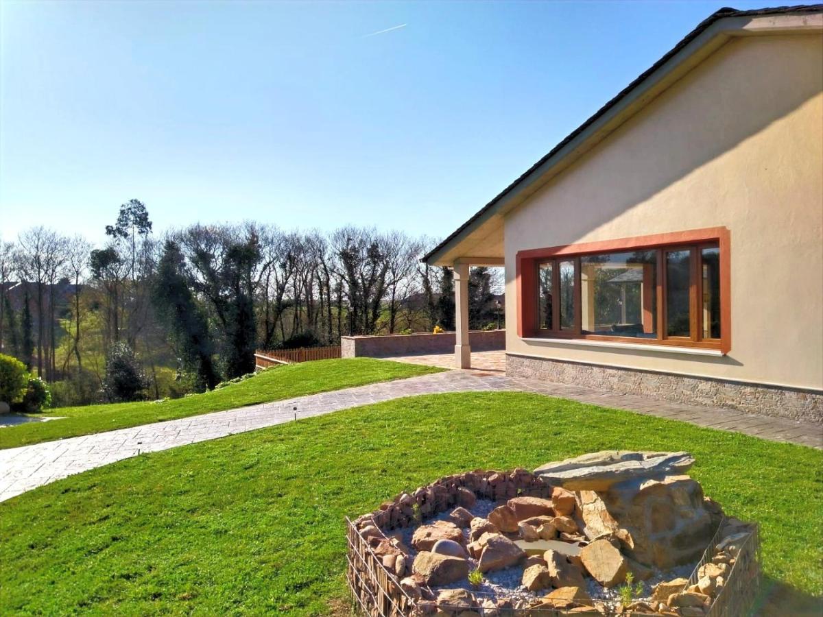 Apartamentos Navalin Tapia De Casariego Exteriör bild
